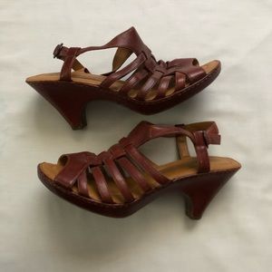 Brown leather BORN heels